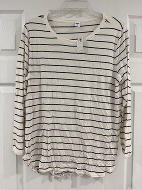 Old Navy Cream and Black Striped Long-Sleeve Tee